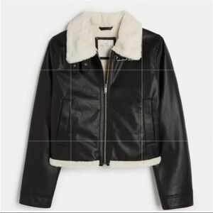 Hollister faux leather cropped biker jacket with faux fur lining in black sz XS